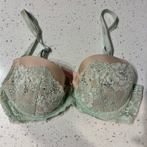 Victoria’s Secret Dream Angels Mint Lace Rhinestone Demi Bra 34C